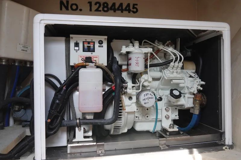 Slide: The Image of PDQ MV-41 engine, year 2007, in a machinery compartment. - 30