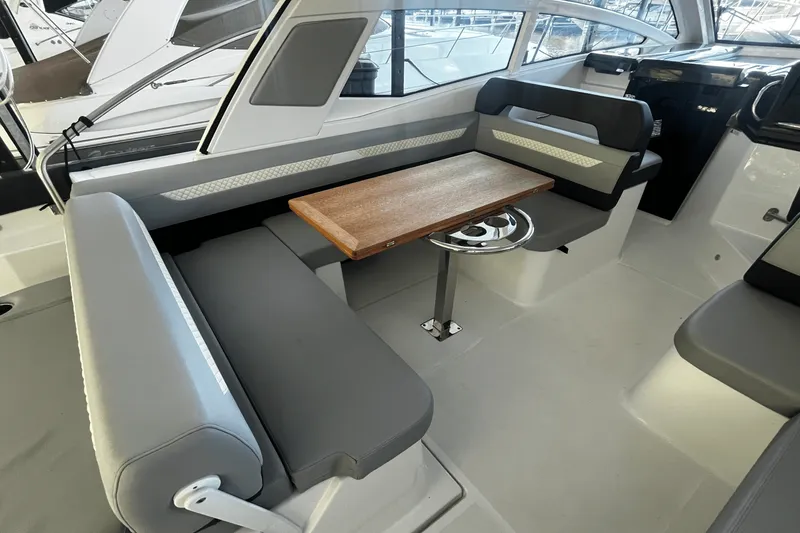 Slide: The Image of Beneteau GT 36 2023 - 18