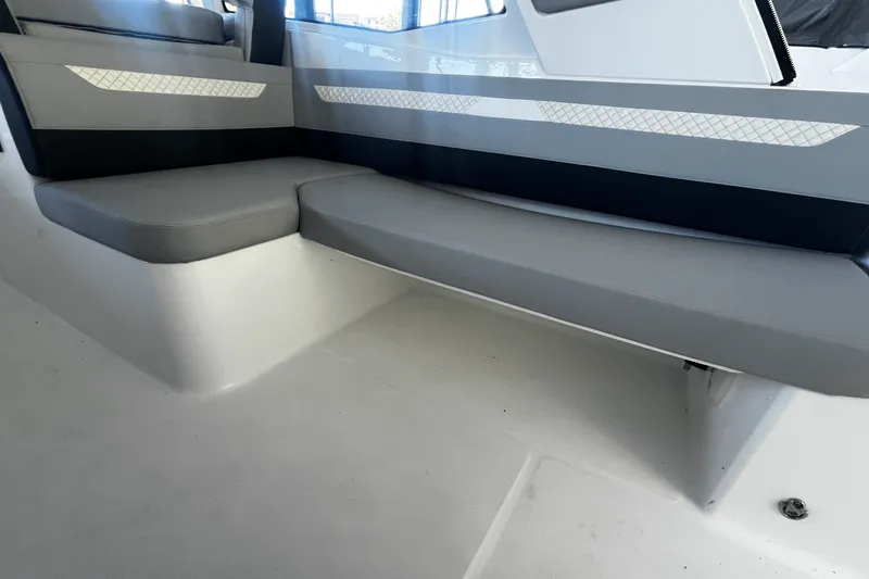 Slide: The Image of Beneteau GT 36 2023 - 21