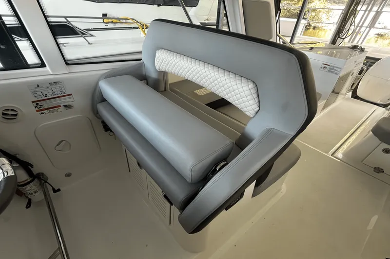 Slide: The Image of Beneteau GT 36 2023 - 23