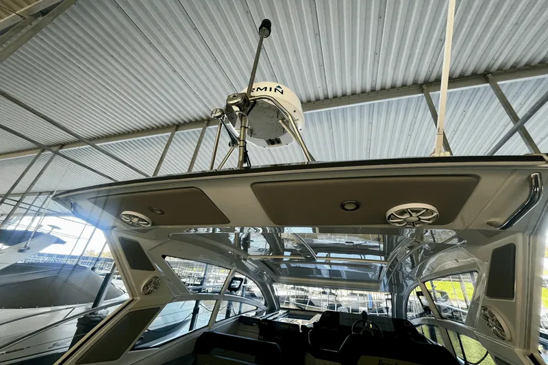 Slide: The Image of Beneteau GT 36 2023 - 9