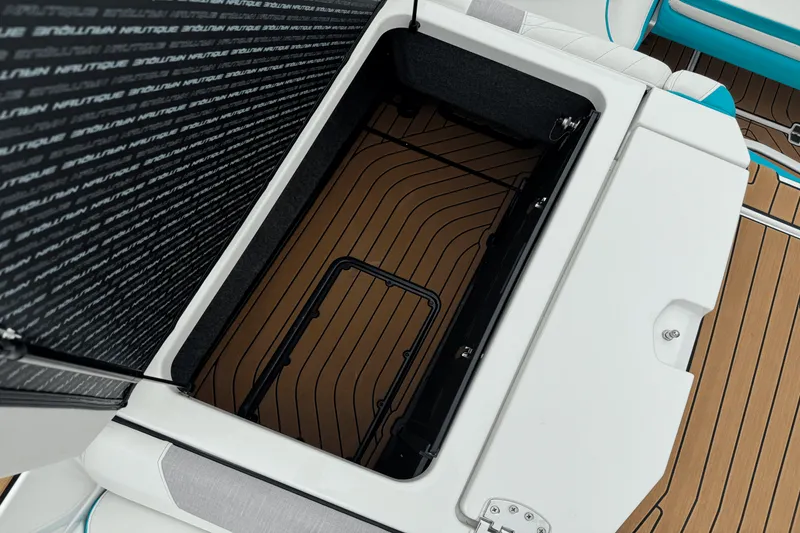 Slide: The Image of Nautique Super Air Nautique G25 2022 - 15