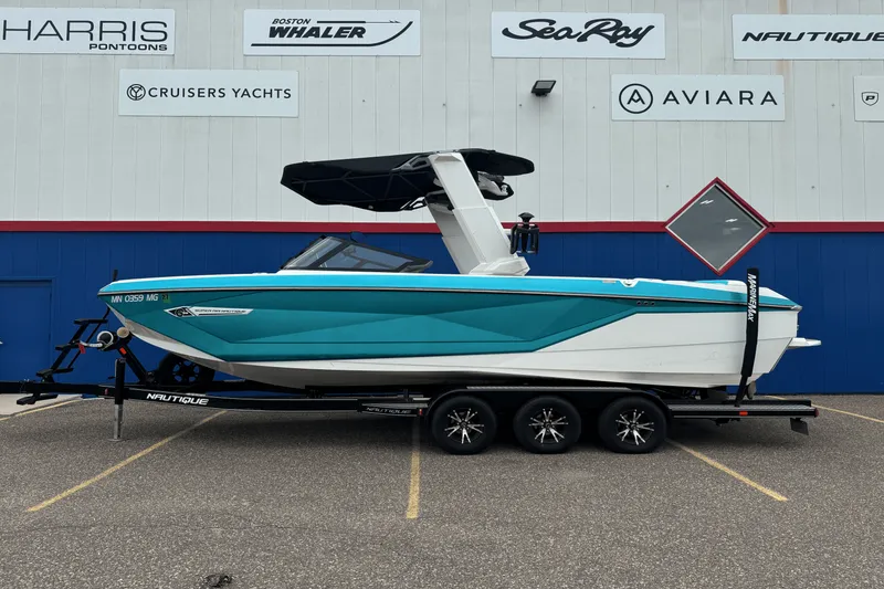 Slide: The Image of Nautique Super Air Nautique G25 2022 - 2