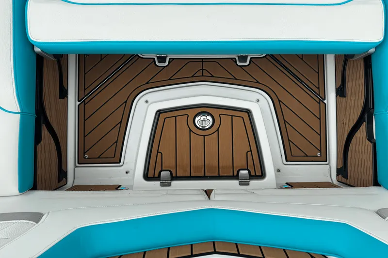 Slide: The Image of Nautique Super Air Nautique G25 2022 - 21