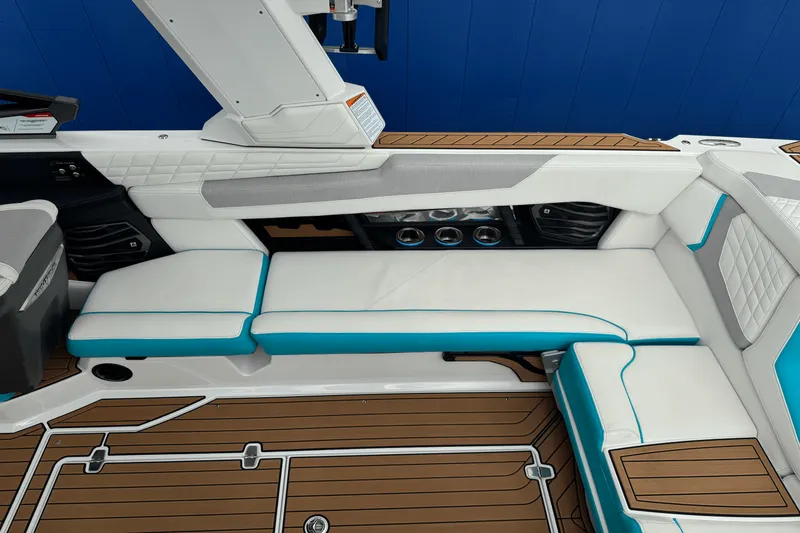 Slide: The Image of Nautique Super Air Nautique G25 2022 - 29