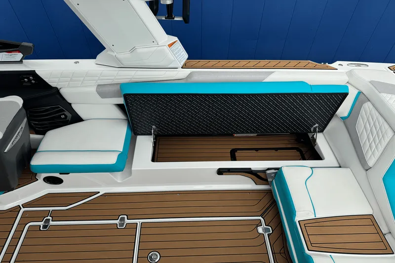 Slide: The Image of Nautique Super Air Nautique G25 2022 - 31