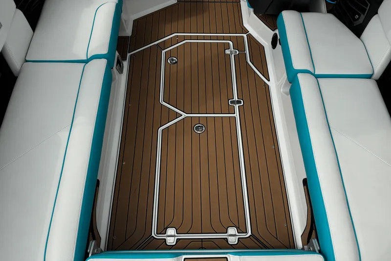Slide: The Image of Nautique Super Air Nautique G25 2022 - 33
