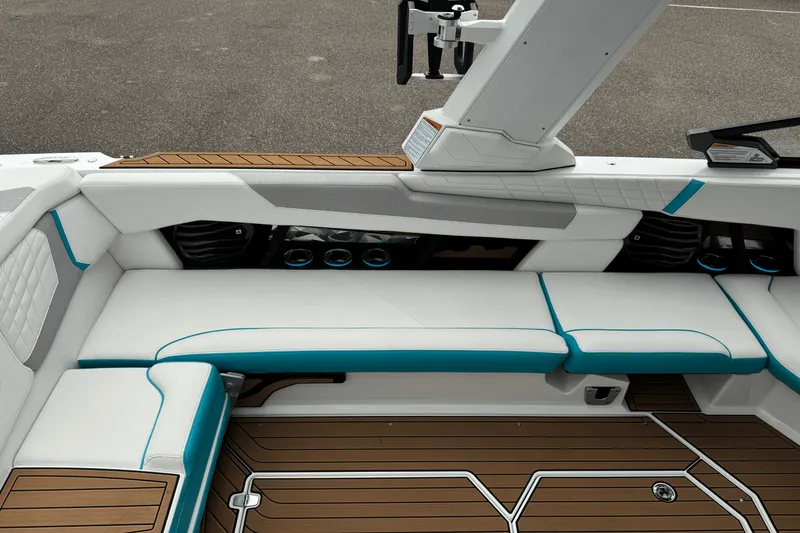Slide: The Image of Nautique Super Air Nautique G25 2022 - 36