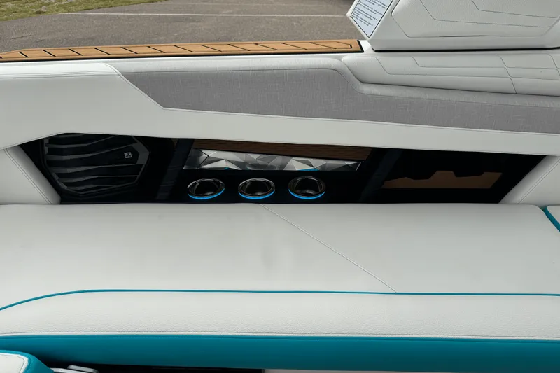 Slide: The Image of Nautique Super Air Nautique G25 2022 - 39