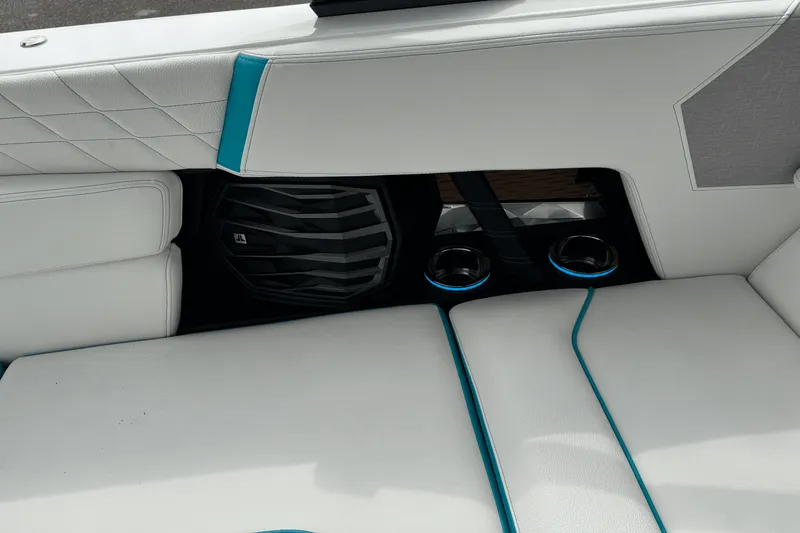 Slide: The Image of Nautique Super Air Nautique G25 2022 - 41