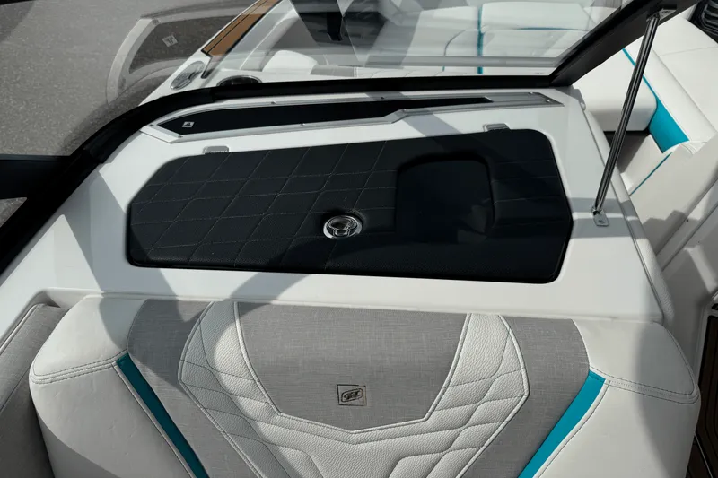 Slide: The Image of Nautique Super Air Nautique G25 2022 - 42