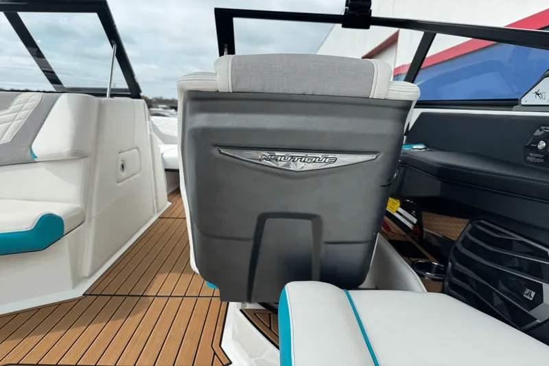 Slide: The Image of Nautique Super Air Nautique G25 2022 - 48