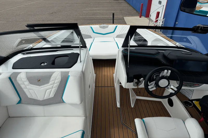 Slide: The Image of Nautique Super Air Nautique G25 2022 - 54