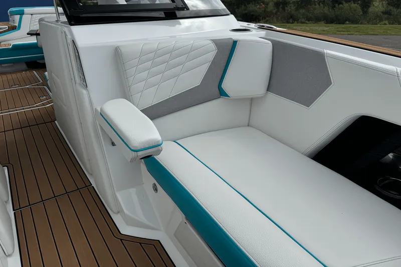 Slide: The Image of Nautique Super Air Nautique G25 2022 - 69