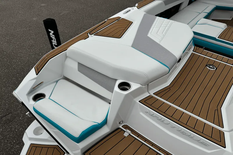 Slide: The Image of Nautique Super Air Nautique G25 2022 - 9