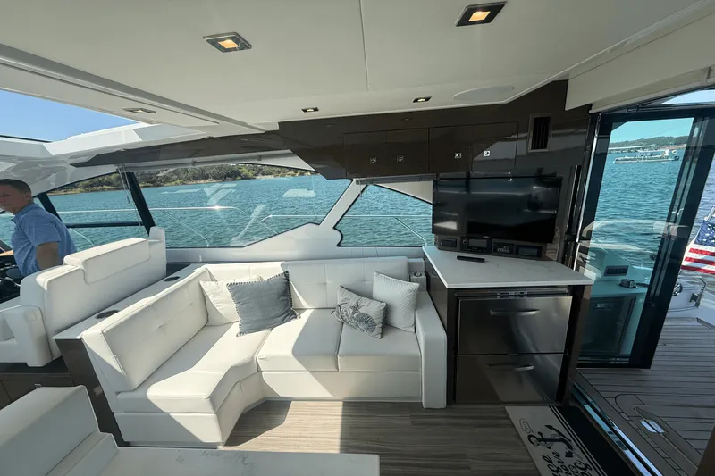 Slide: The Image of Cruisers 50 CANTIUS 2020 - 35