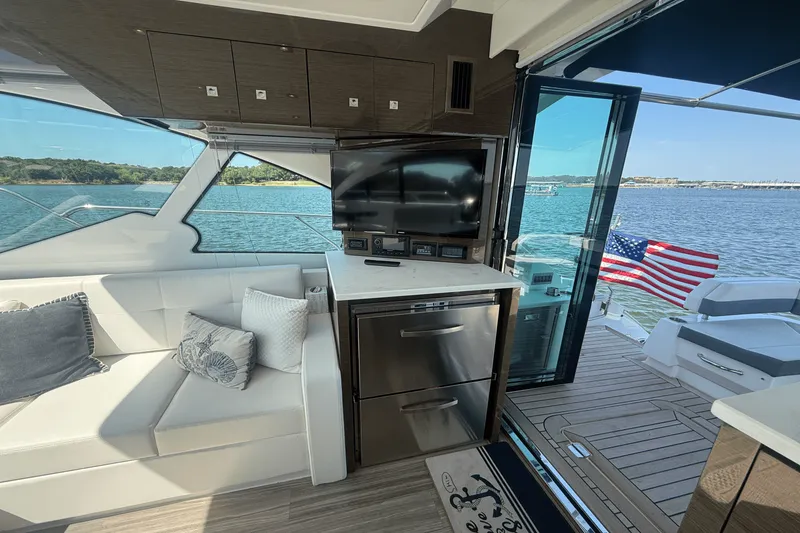 Slide: The Image of Cruisers 50 CANTIUS 2020 - 36