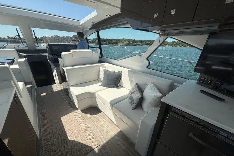 Slide: The Image of Cruisers 50 CANTIUS 2020 - 37
