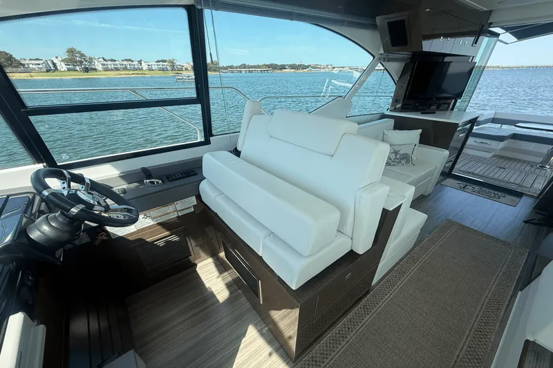 Slide: The Image of Cruisers 50 CANTIUS 2020 - 42