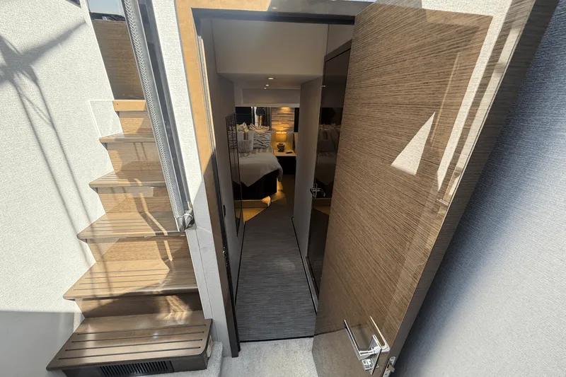 Slide: The Image of Cruisers 50 CANTIUS 2020 - 64