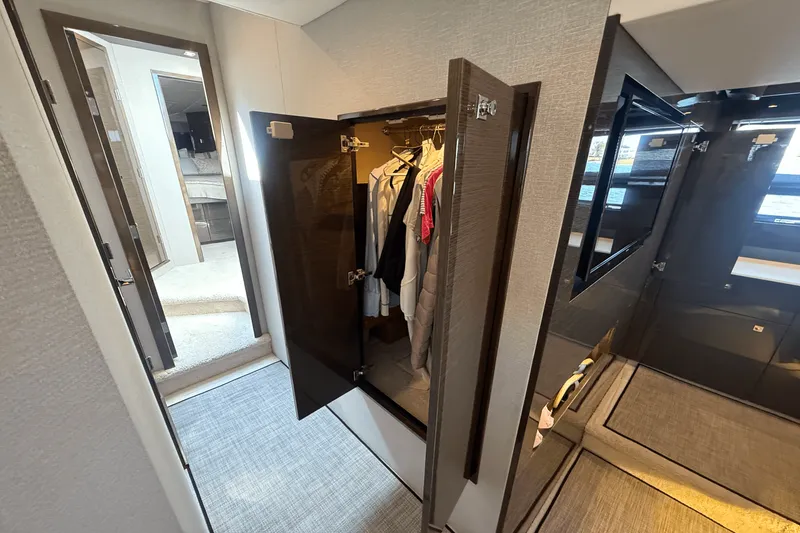 Slide: The Image of Cruisers 50 CANTIUS 2020 - 65