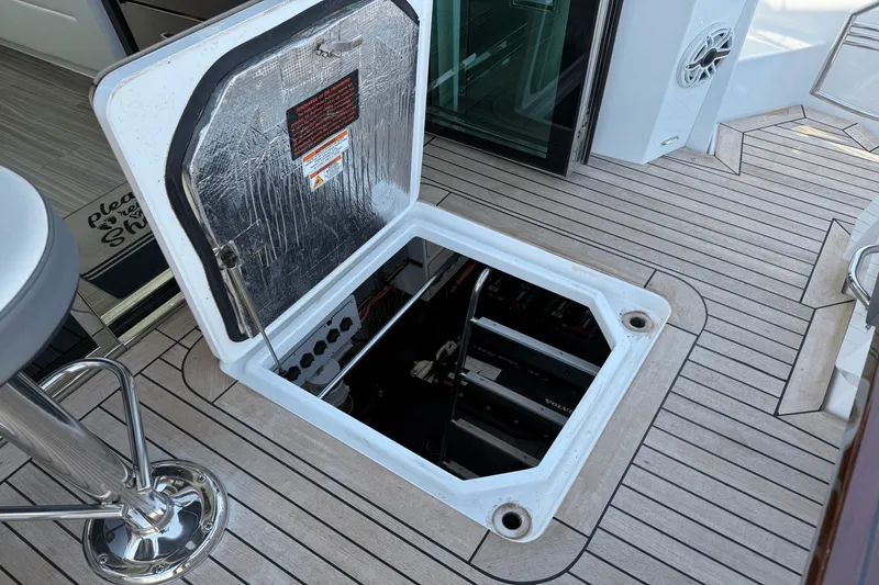 Slide: The Image of Cruisers 50 CANTIUS 2020 - 84