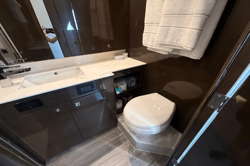 Slide: The Image of Cruisers Yachts 50 CANTIUS 2020 - 75