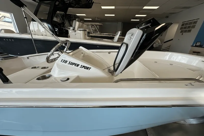 Slide: The Image of Boston Whaler 130 Super Sport 2026 - 7