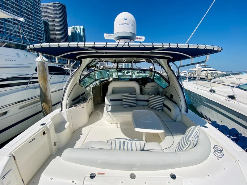 Slide: The Image of 2007 Sea Ray 44 Sundancer yacht with spacious seating and modern amenities. - 18