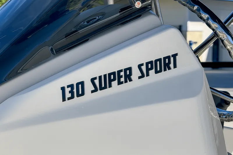 Slide: The Image of Boston Whaler 130 Super Sport 2026 - 10