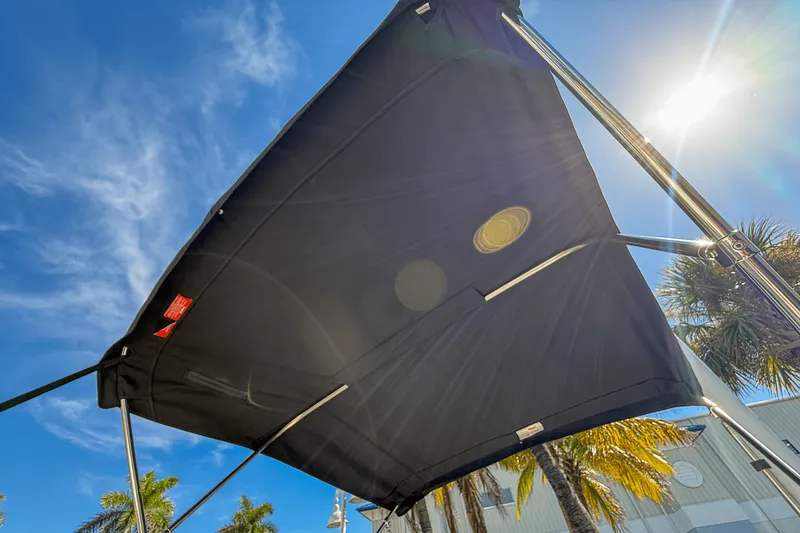 Slide: The Image of Boston Whaler 130 Super Sport 2026 - 6