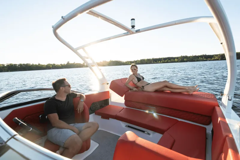 Slide: The Image of Four Winns H1 - FREEDOM 2026 - 10