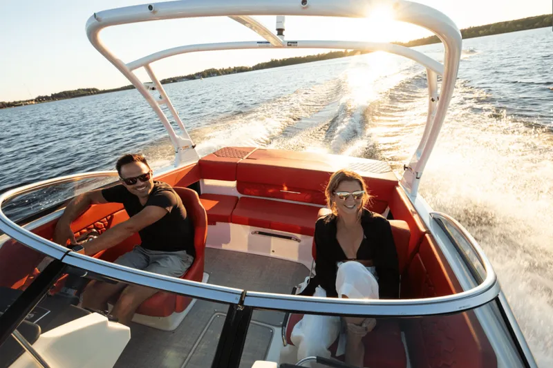 Slide: The Image of Four Winns H1 - FREEDOM 2026 - 5