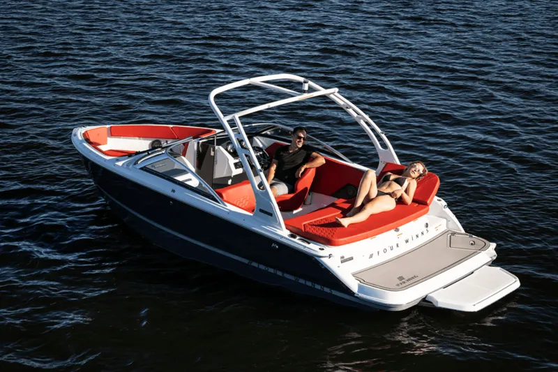 Slide: The Image of Four Winns H1 - FREEDOM 2026 - 6