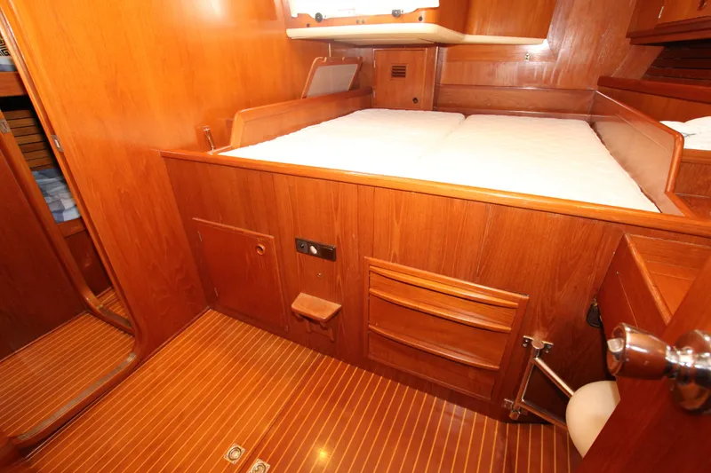 Slide: The Image of Master cabin bunk - 30