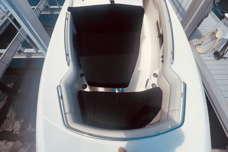 Slide: The Image of Boston Whaler 350 REALM 2023 - 13