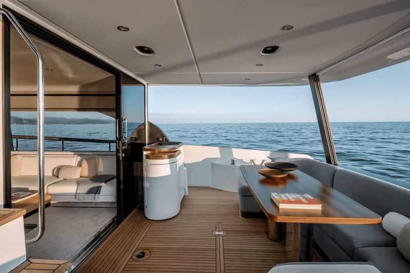 Slide: The Image of Azimut Fly 68 2026 - 10