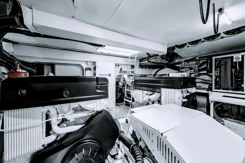 Slide: The Image of Azimut Fly 68 2026 - 49