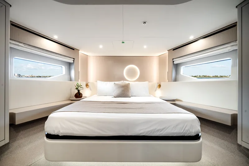 Slide: The Image of Azimut Fly 68 2026 - 57