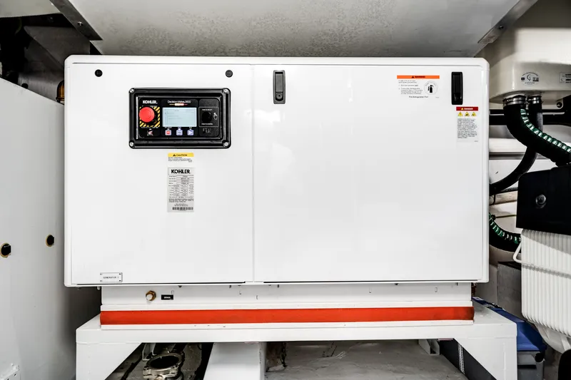 Slide: The Image of Azimut Fly 68 2026 - 82