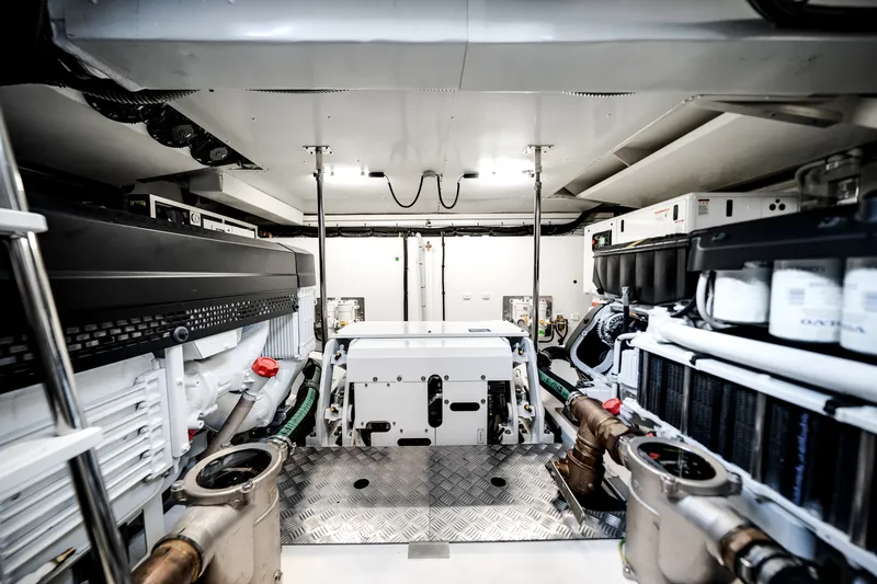 Slide: The Image of Azimut Fly 68 2026 - 85