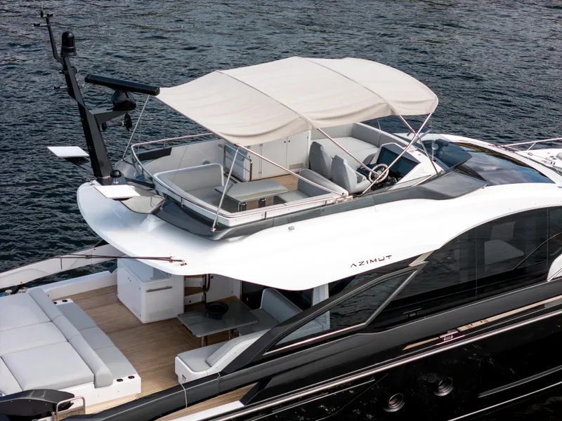 Slide: The Image of Azimut S8 2026 - 10