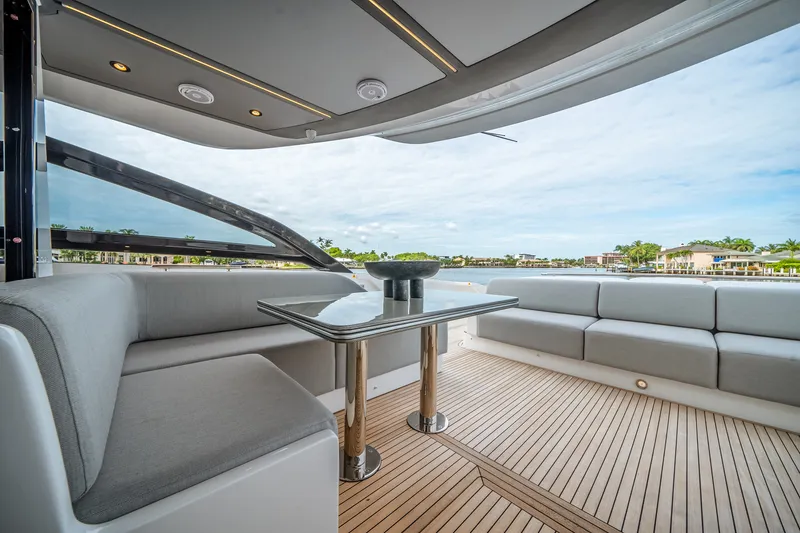 Slide: The Image of Azimut S8 2026 - 14