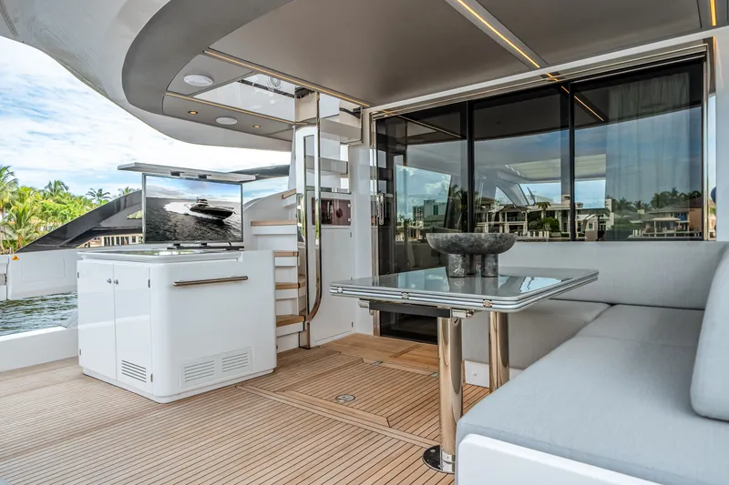 Slide: The Image of Azimut S8 2026 - 21