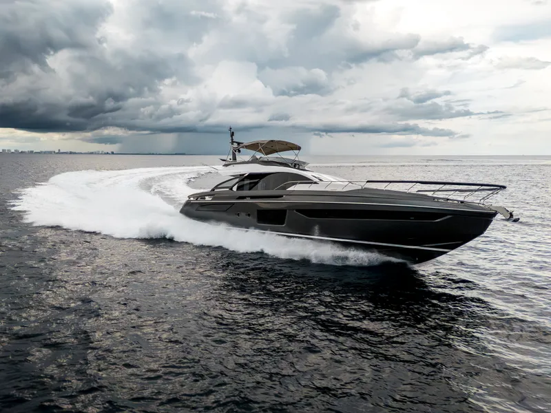 Slide: The Image of Azimut S8 2026 - 3