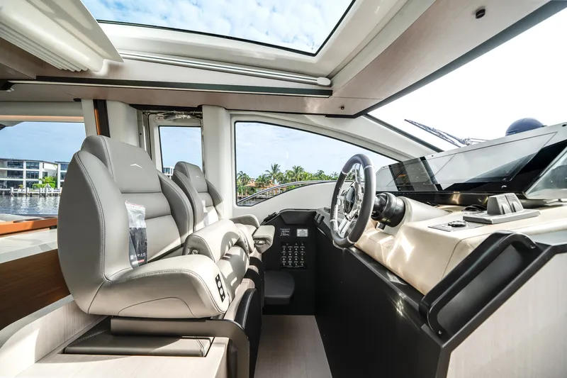 Slide: The Image of Azimut S8 2026 - 35