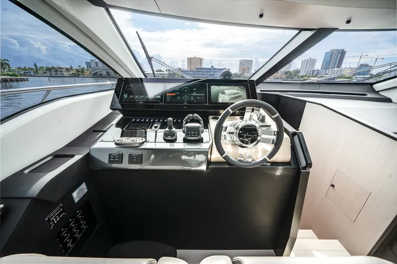 Slide: The Image of Azimut S8 2026 - 36