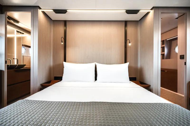 Slide: The Image of Azimut S8 2026 - 38