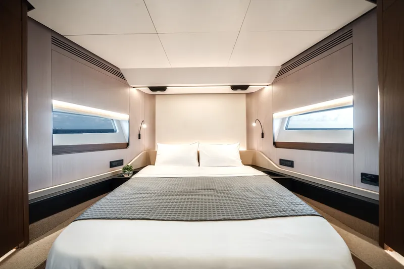 Slide: The Image of Azimut S8 2026 - 52