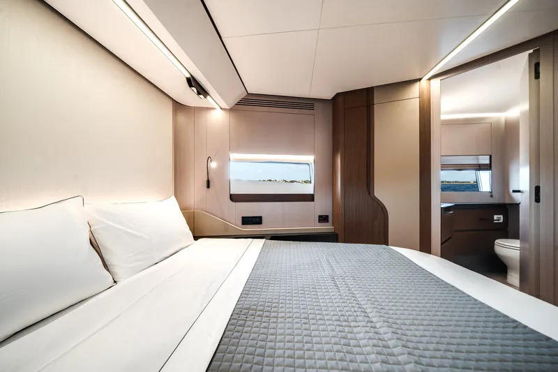 Slide: The Image of Azimut S8 2026 - 54